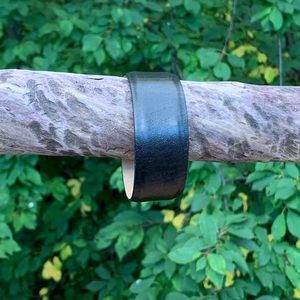 🍎BOGO🍎 Minimalist unisex black leather cuff bracelet